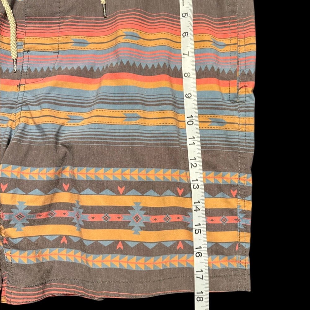 Faherty Native Design board shorts size 38